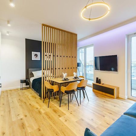 Apartamenty Lighthouse - Sauna & Fitness & Jacuzzi - Baltic Marina Residence Kołobrzeg Esterno foto