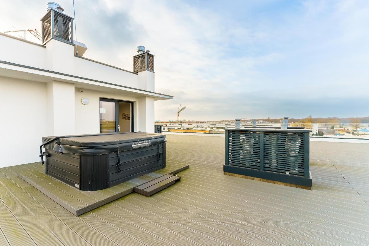 Apartamenty Lighthouse - Sauna & Fitness & Jacuzzi - Baltic Marina Residence Kołobrzeg Esterno foto