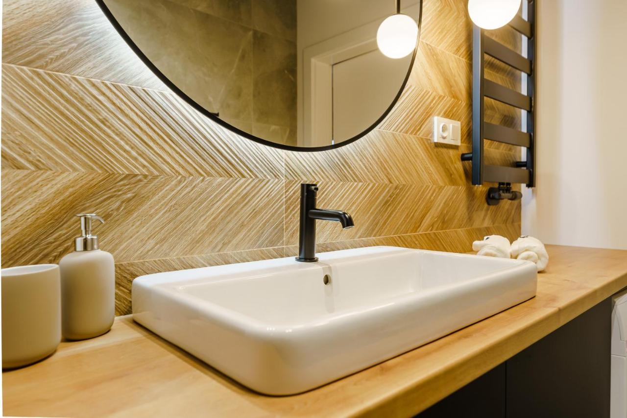 Apartamenty Lighthouse - Sauna & Fitness & Jacuzzi - Baltic Marina Residence Kołobrzeg Esterno foto
